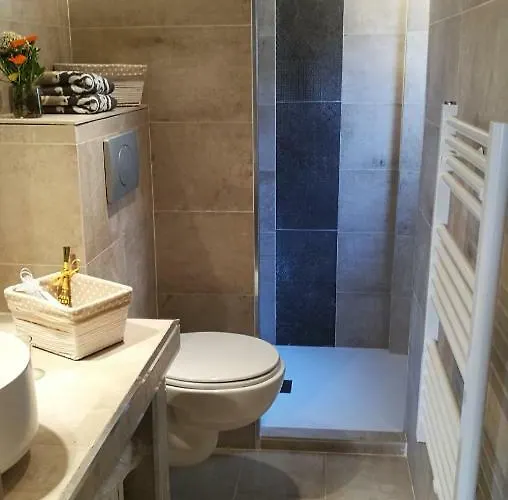 La Petite Maison * סיסטרון